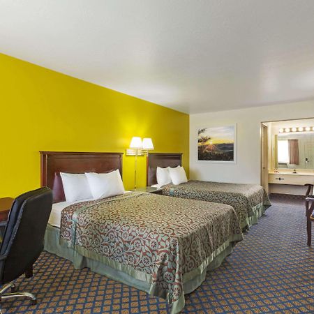 Days Inn By Wyndham Delta Exterior foto