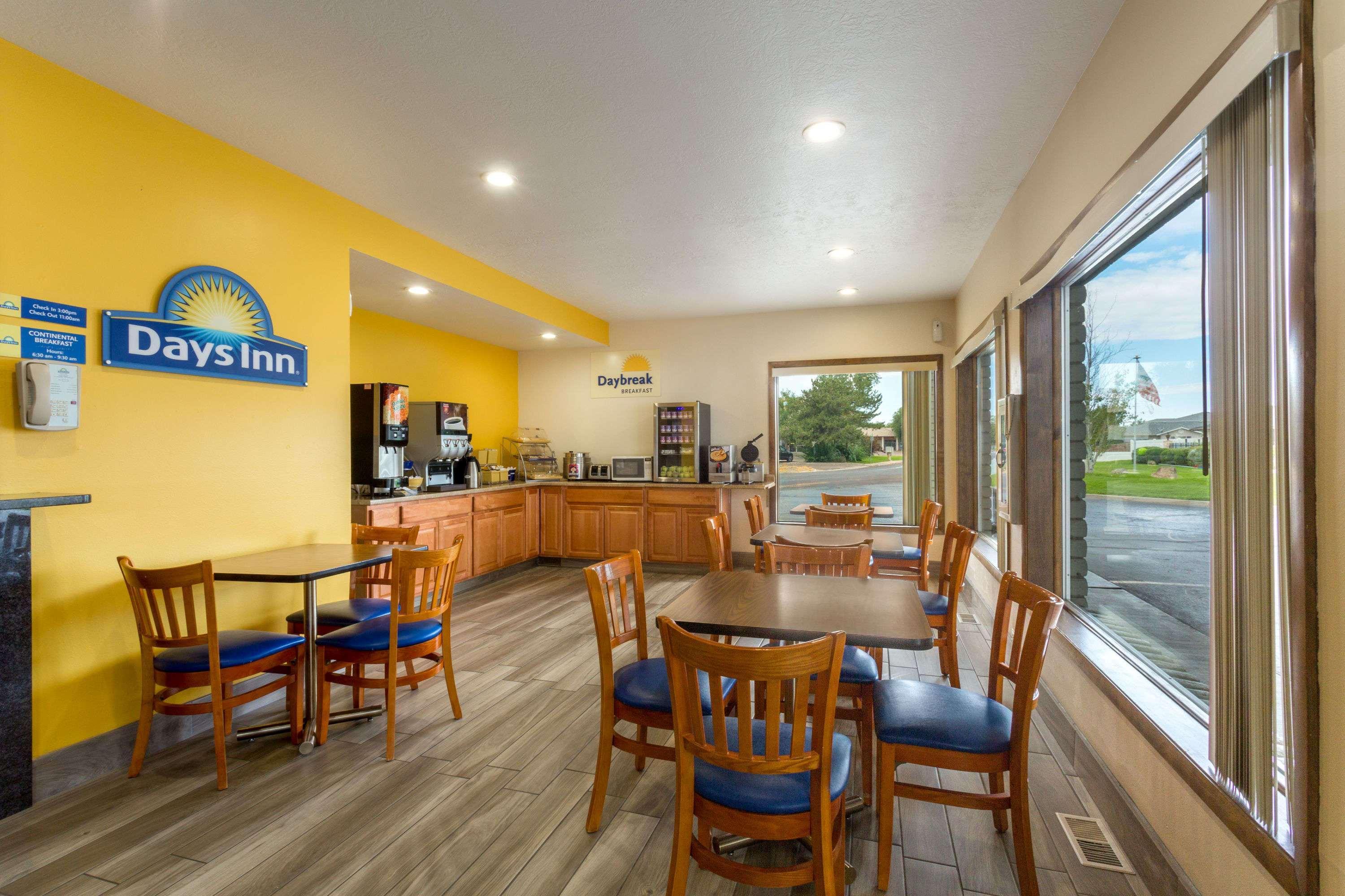 Days Inn By Wyndham Delta Exterior foto